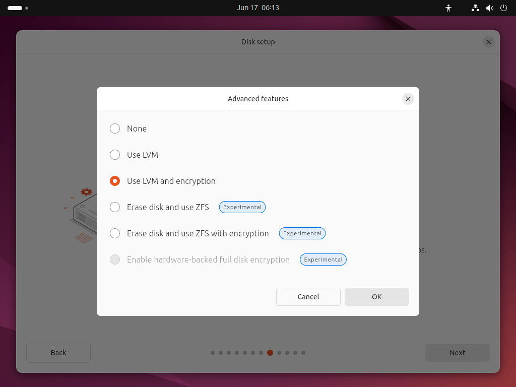 Ubuntu installer with Erase disk and install Ubuntu selected and the LVM encryption option shown